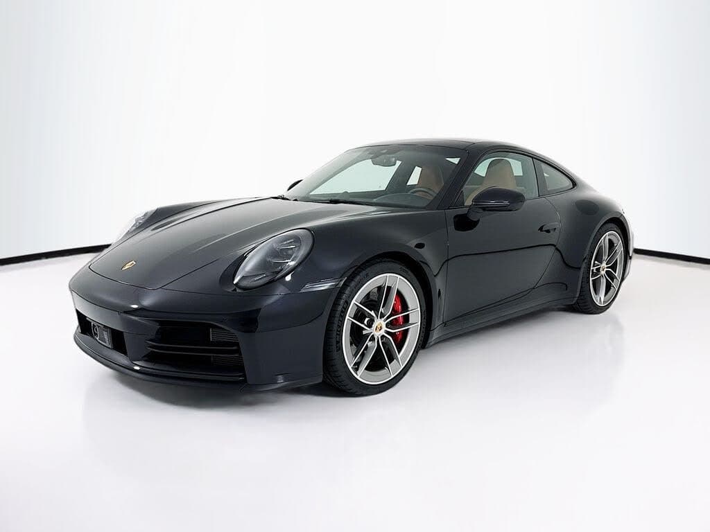 2025 Porsche 911 photo 2