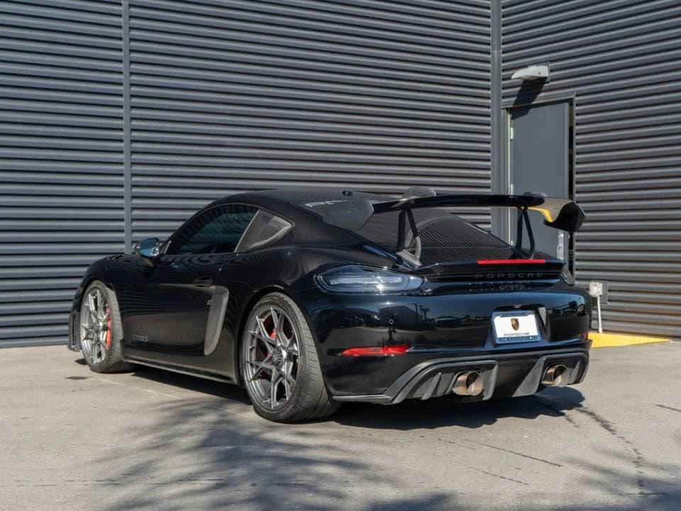 2025 Porsche Cayman photo 1