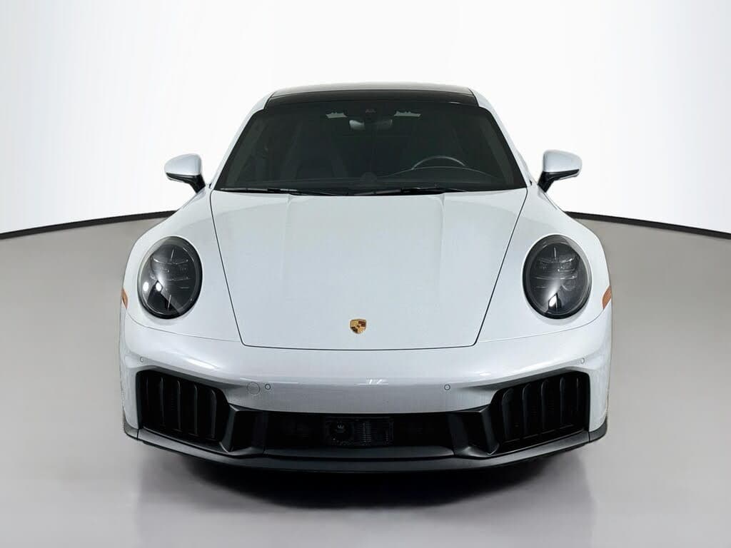 2025 Porsche 911 photo 4