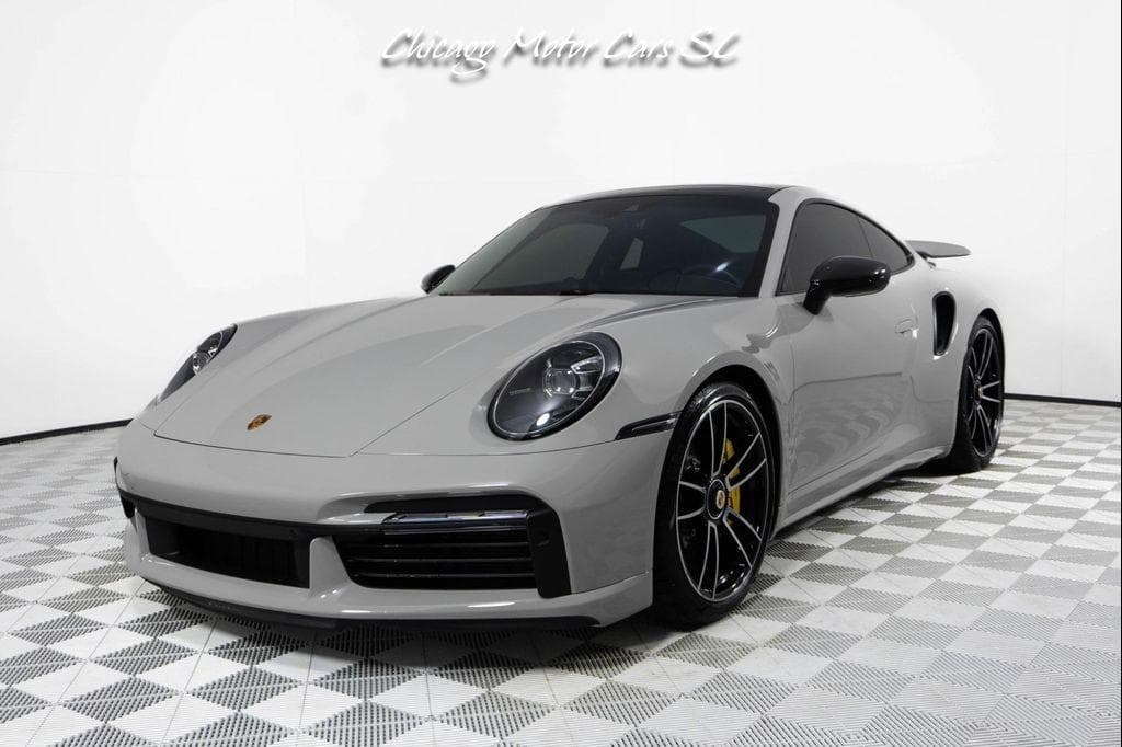 2023 Porsche 911 photo 3