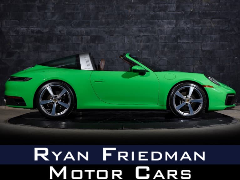 2024 Porsche 911 photo 3