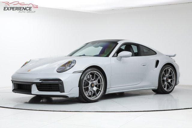 2024 Porsche 911 photo 2