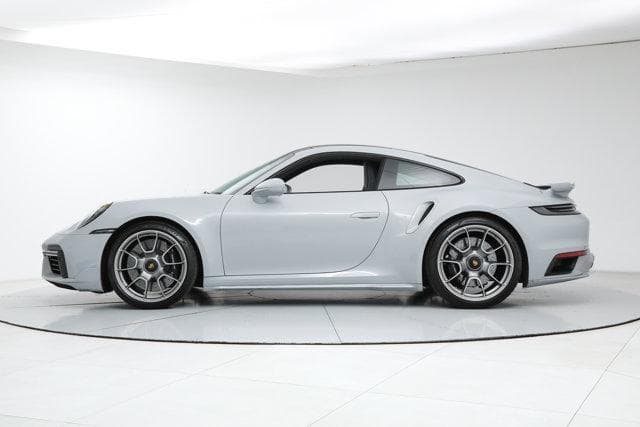 2024 Porsche 911 photo 3