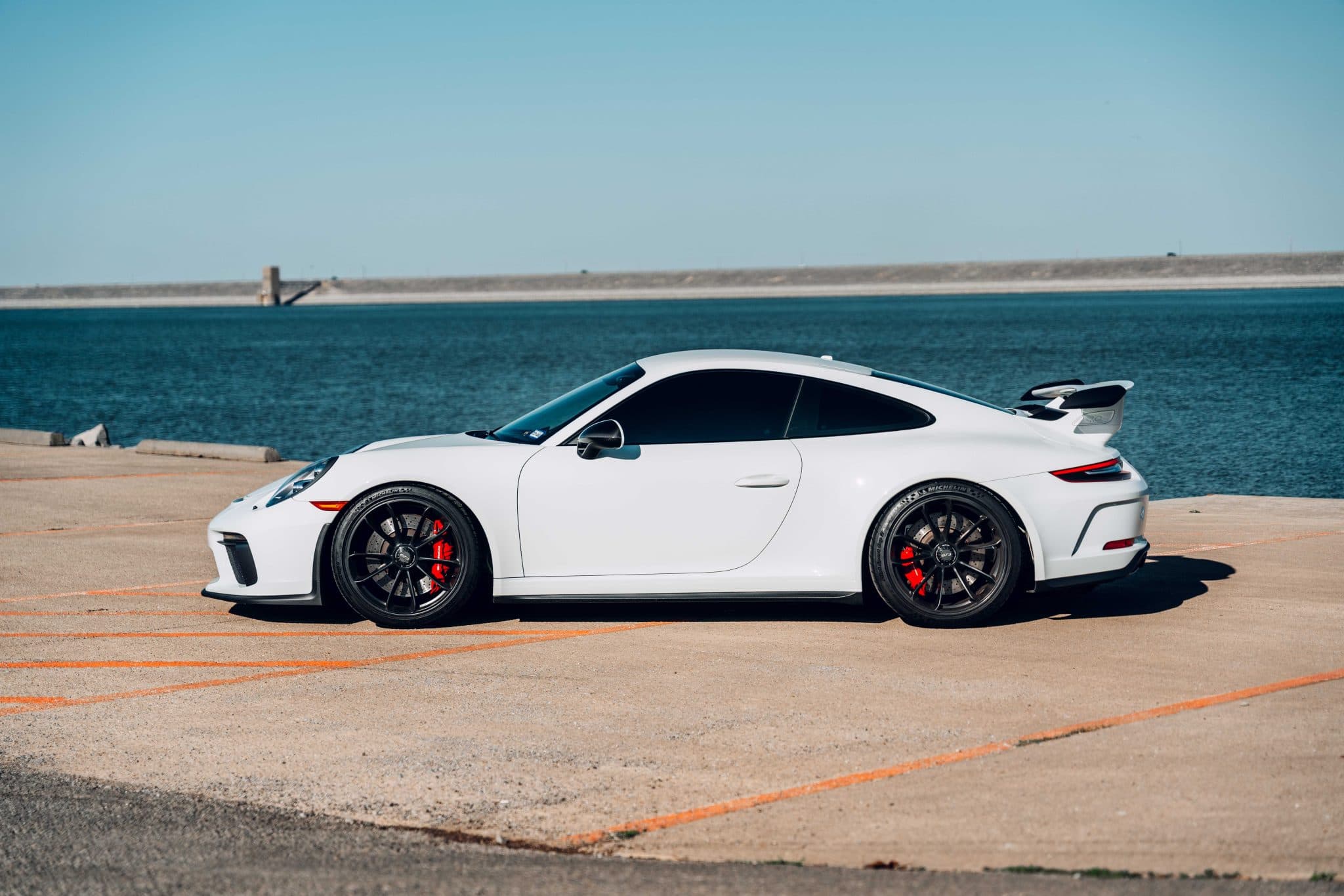 2018 Porsche 911 photo 2
