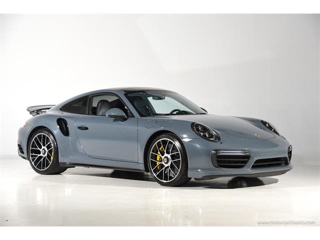 2018 Porsche 911 photo 2