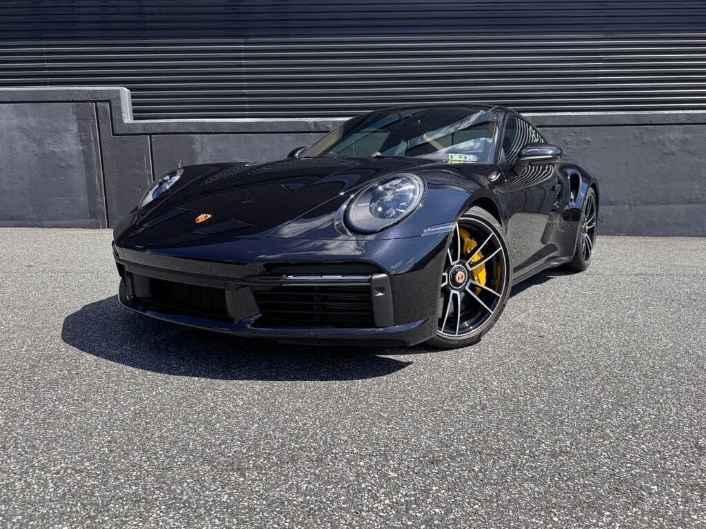 2021 Porsche 911 photo 2