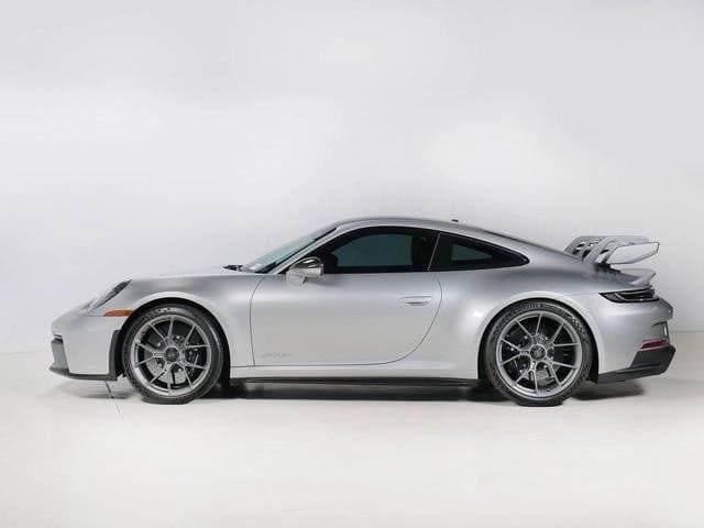 2022 Porsche 911 photo 3