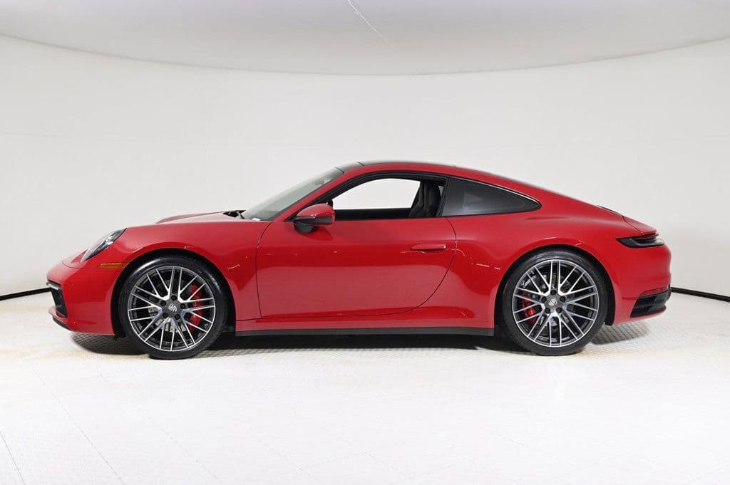 2022 Porsche 911 photo 3