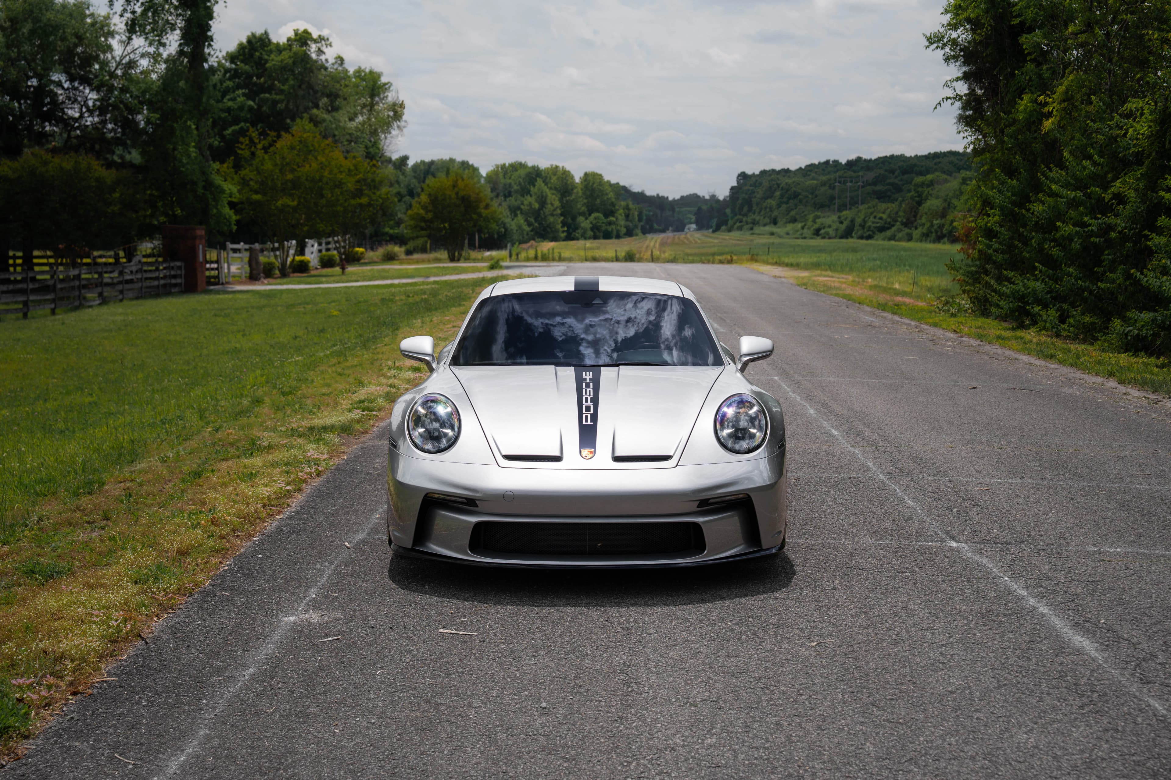 2023 Porsche 911 photo 1