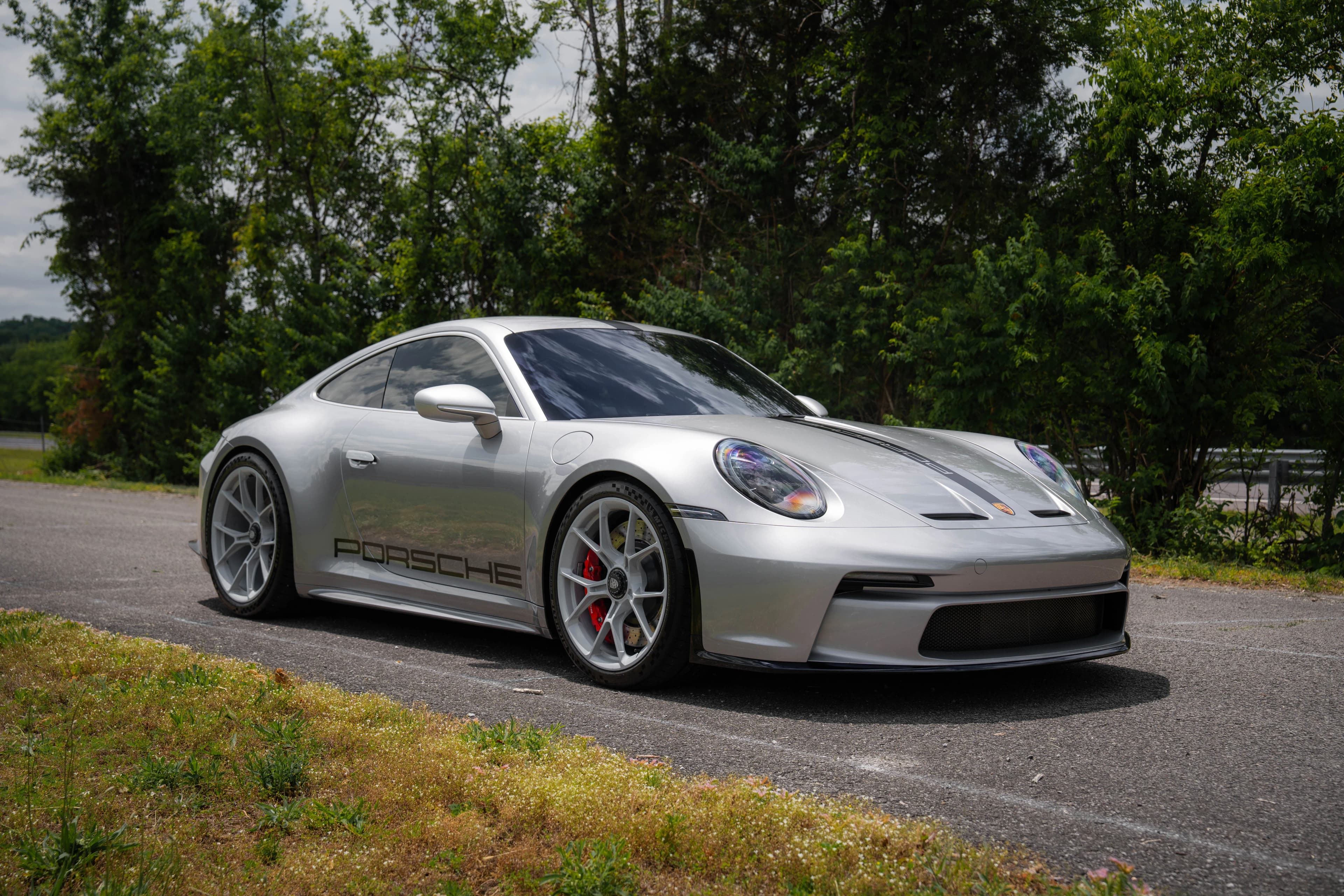 2023 Porsche 911 photo 2