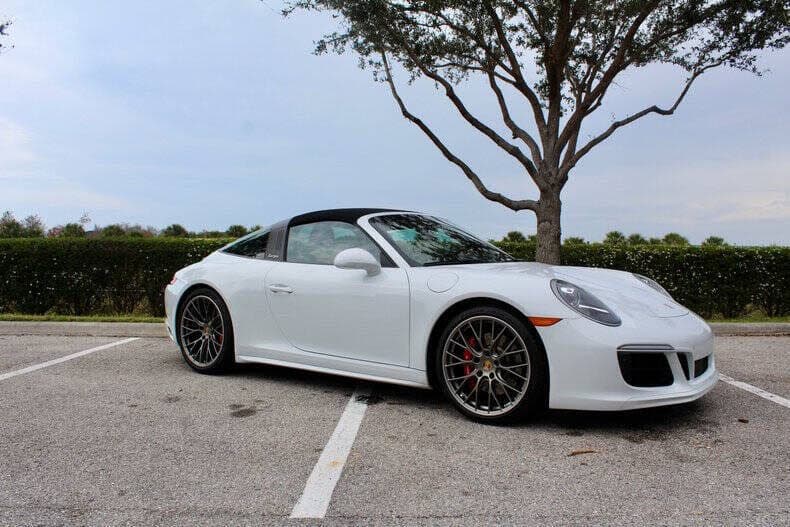 2018 Porsche 911