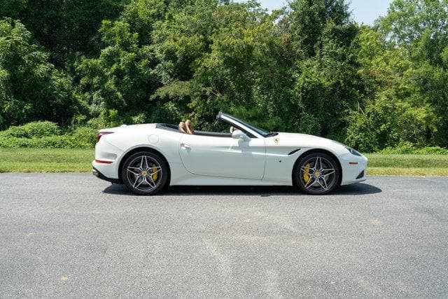2016 Ferrari California photo 4