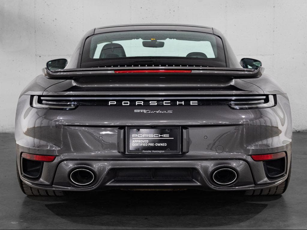 2022 Porsche 911 photo 2