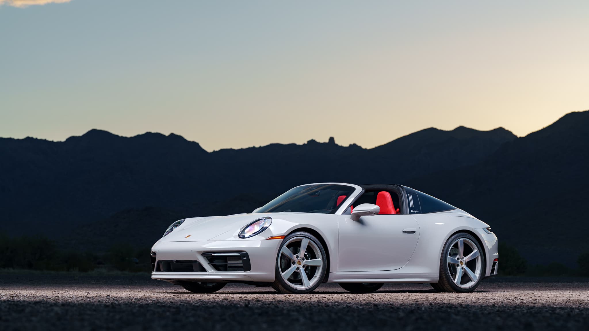 2024 Porsche 911 photo 3