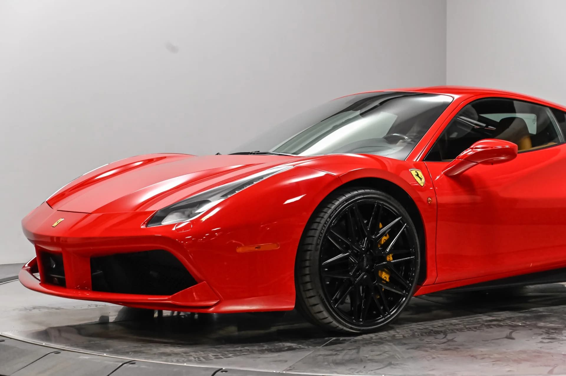 2018 Ferrari 488 photo 4