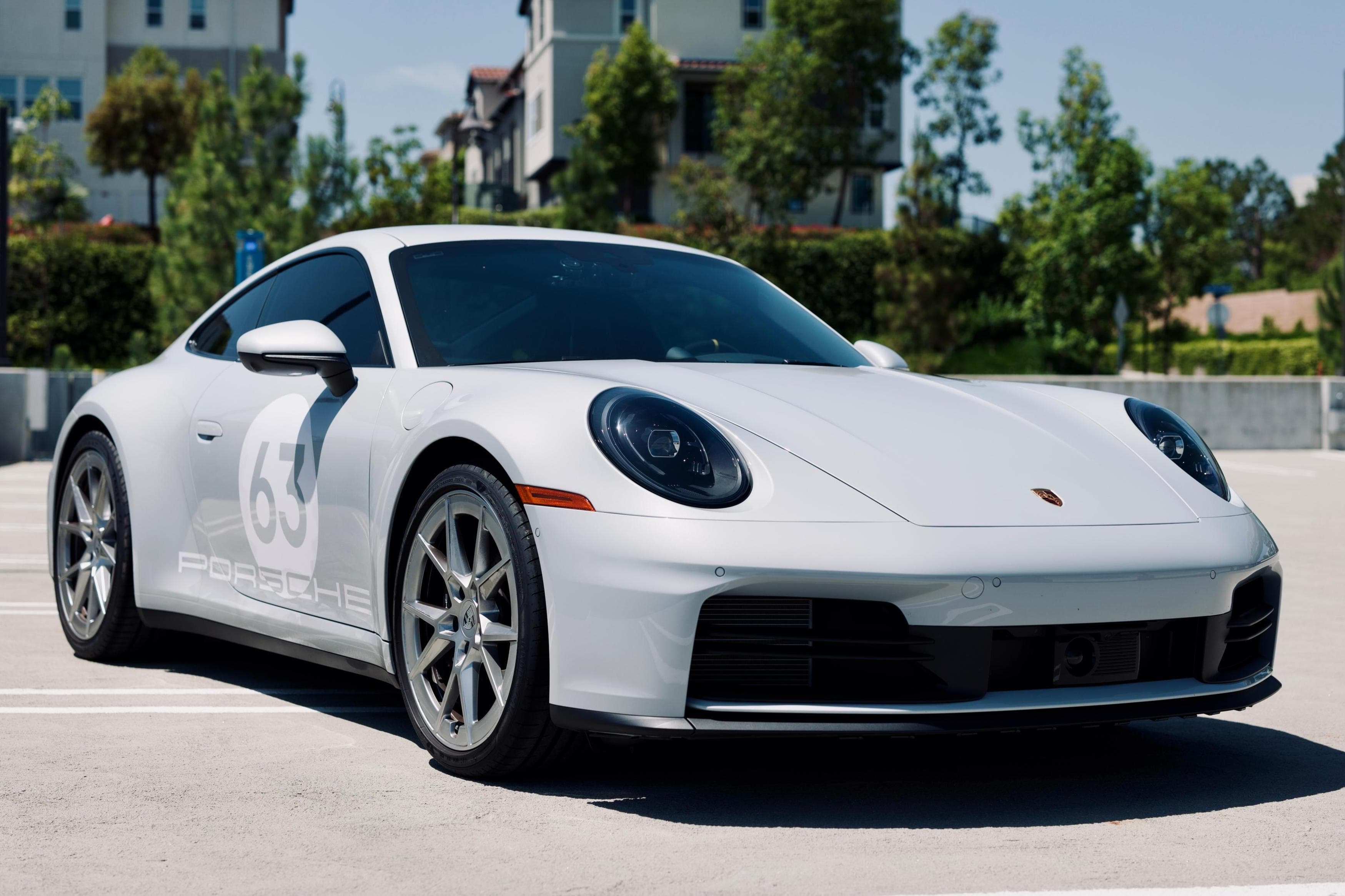 2025 Porsche 911