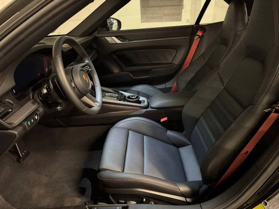 2026 Porsche 911 photo 3