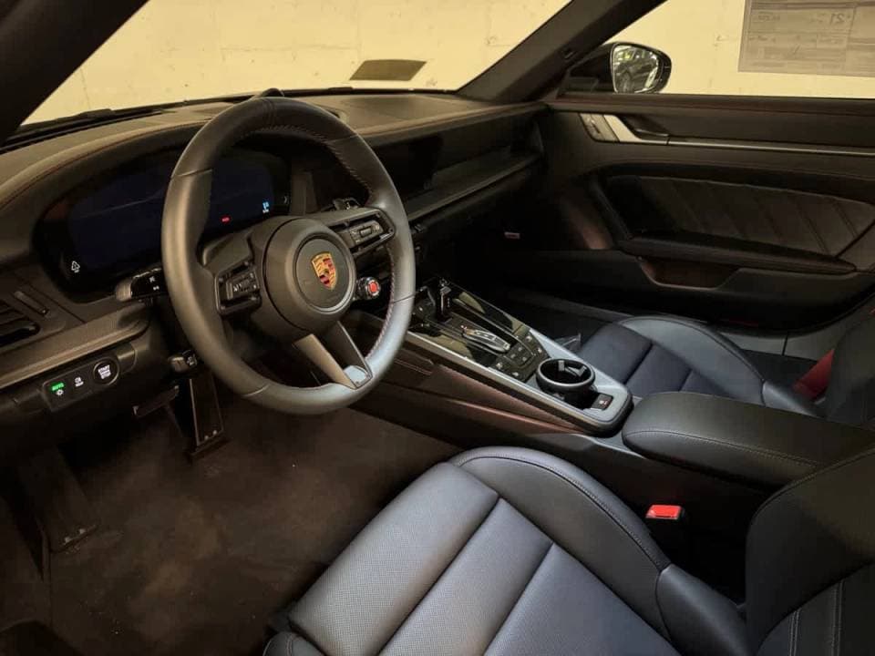 2026 Porsche 911 photo 4