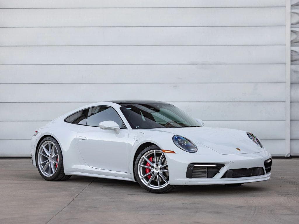 2022 Porsche 911 photo 2