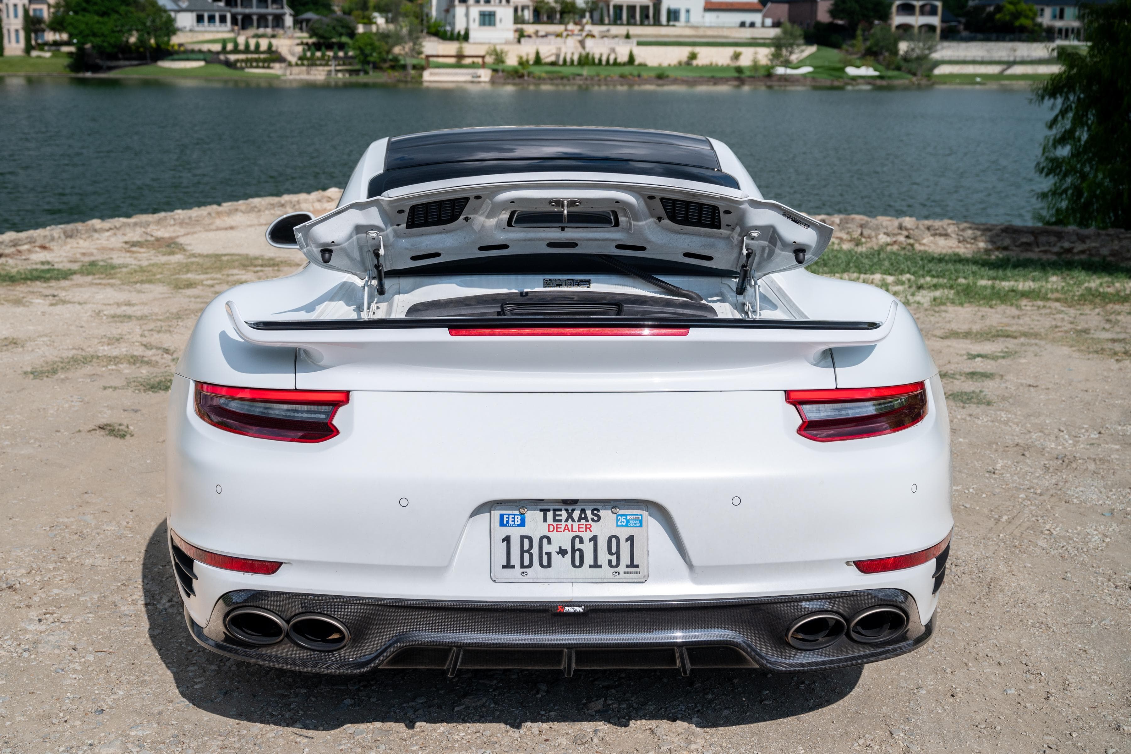 2017 Porsche 911 photo 3