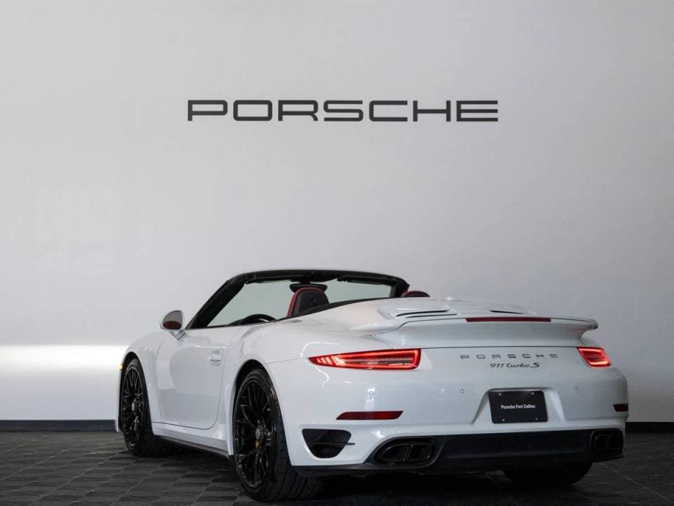 2014 Porsche 911 photo 3