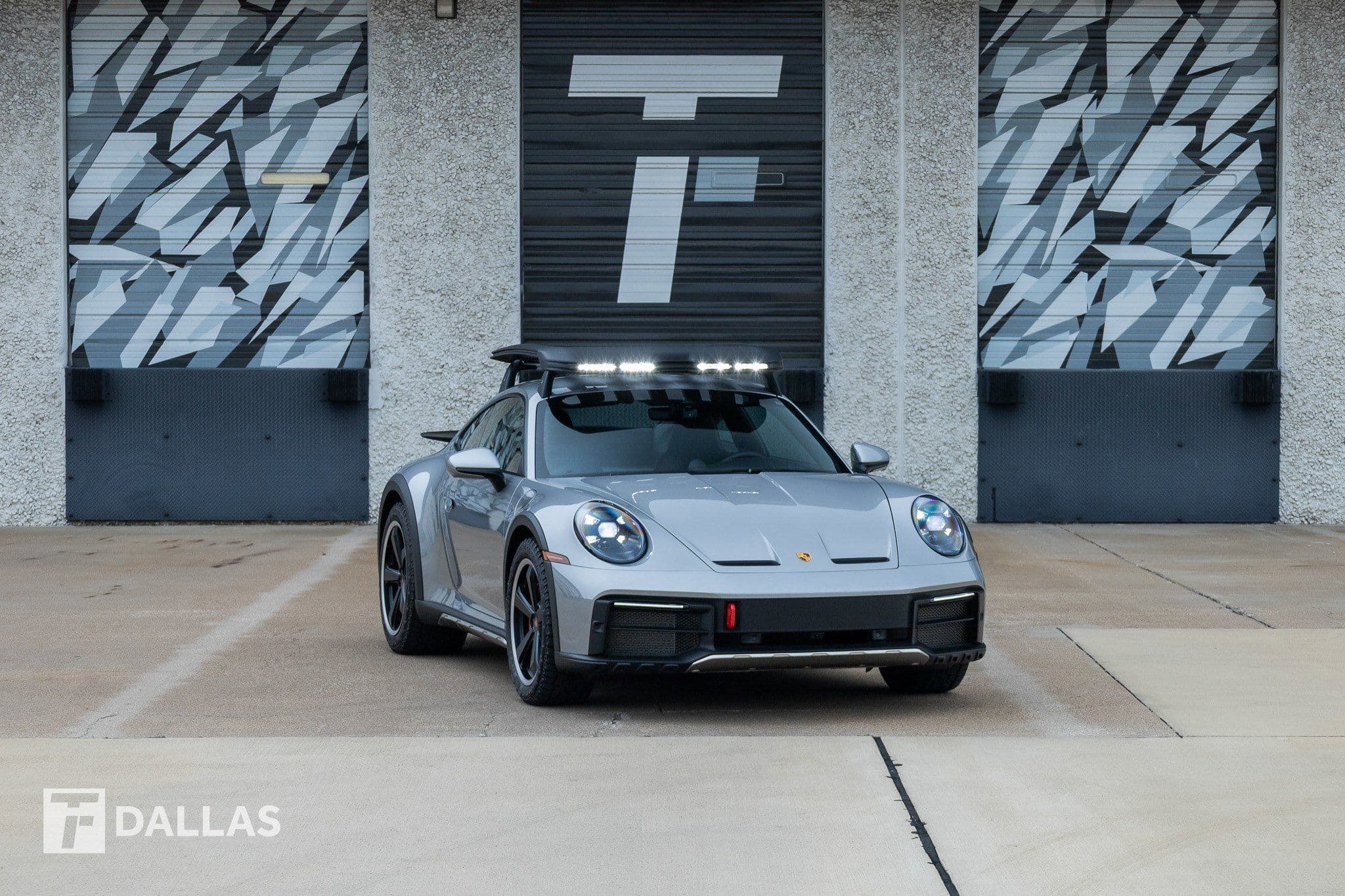 2024 Porsche 911 photo 2