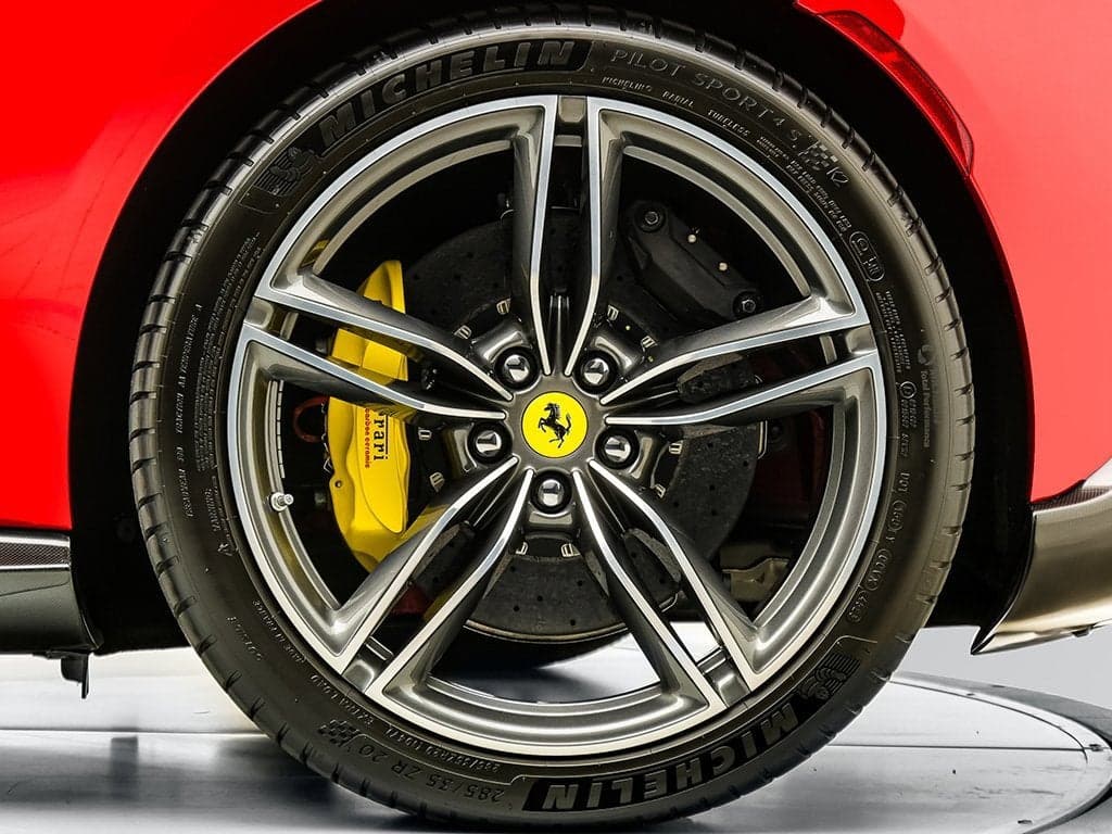 2024 Ferrari Roma photo 2