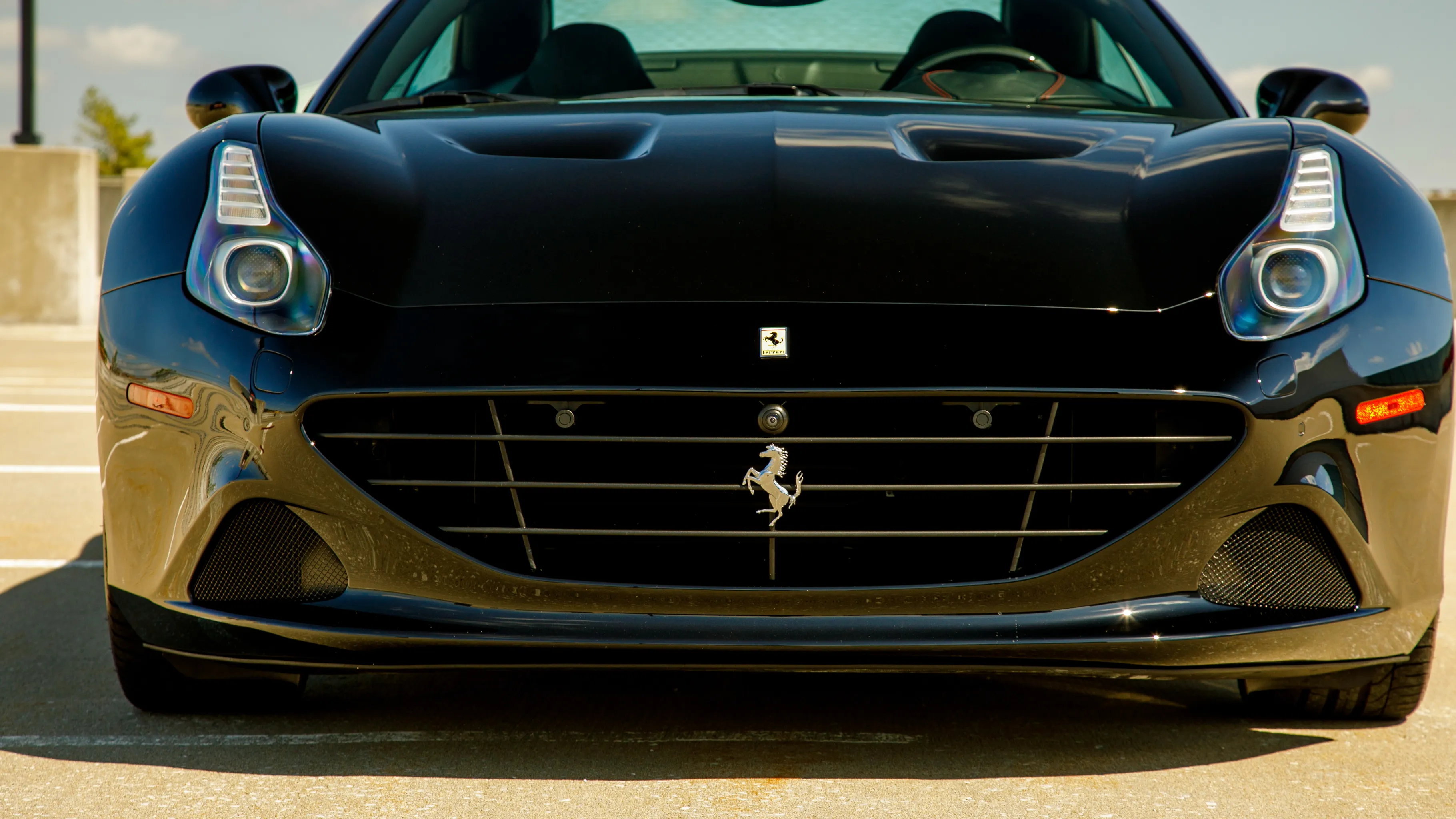2015 Ferrari California photo 2