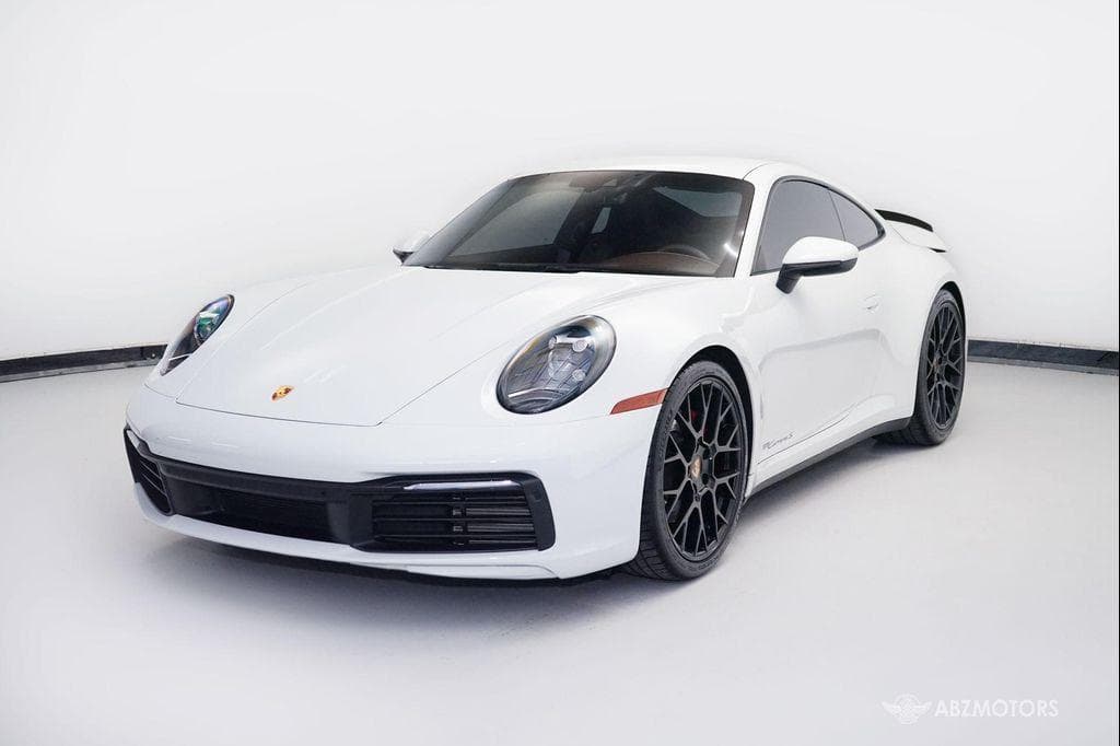 2022 Porsche 911 photo 2