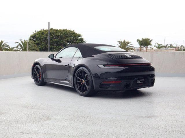 2021 Porsche 911 photo 3
