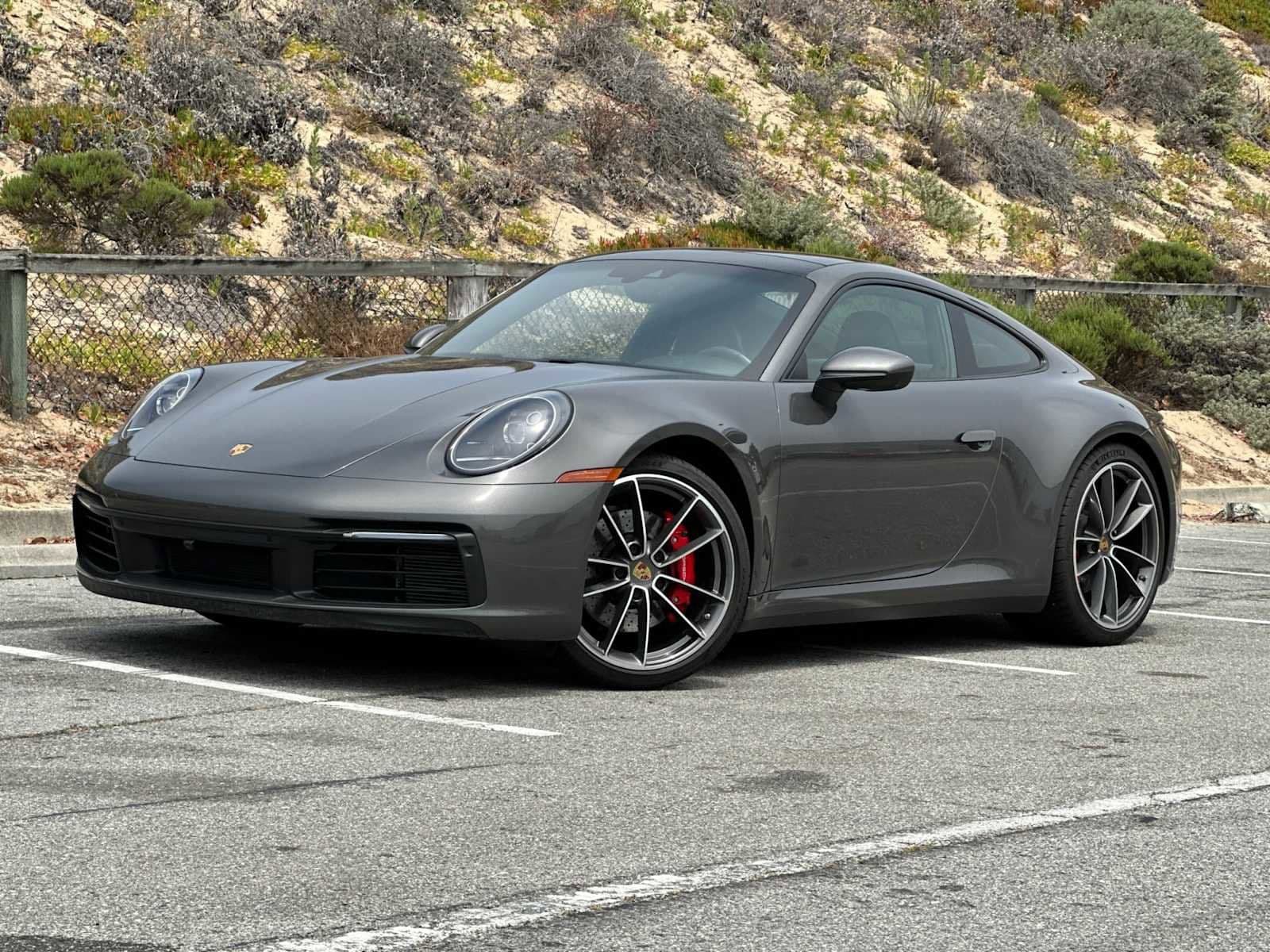 2021 Porsche 911 photo 2