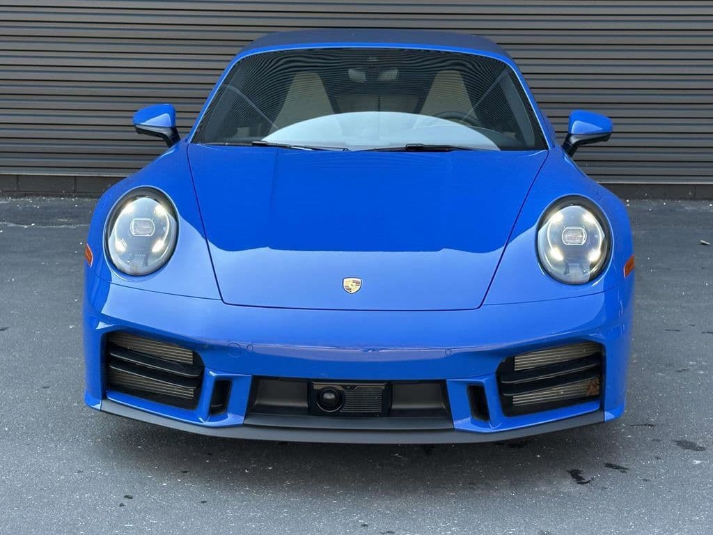 2026 Porsche 911 photo 2