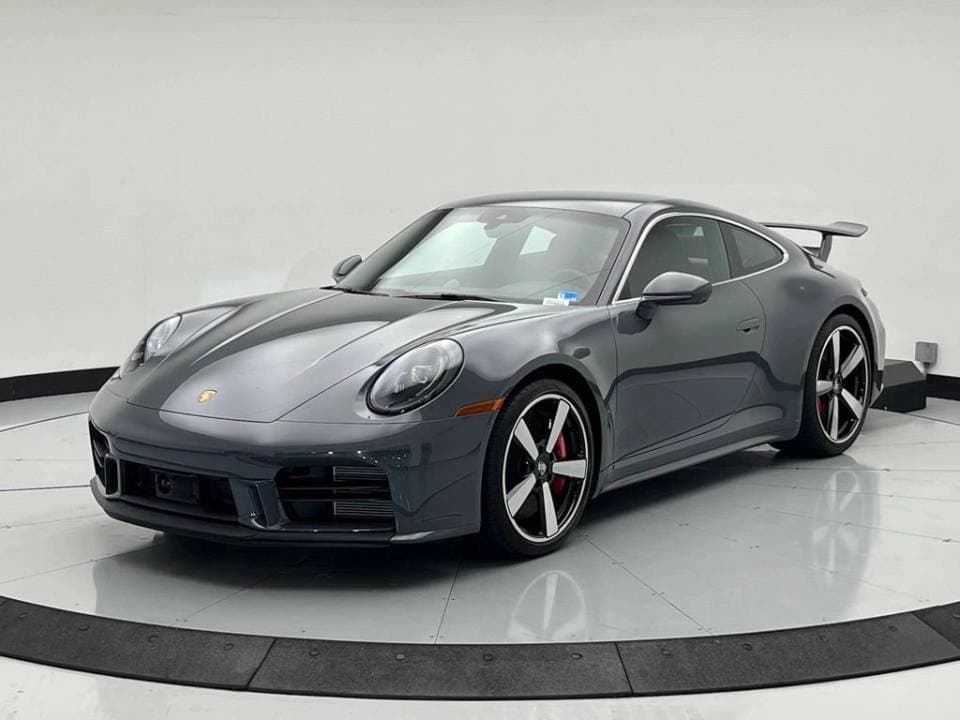 2025 Porsche 911 photo 1