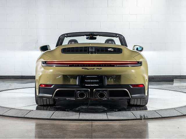 2026 Porsche 911 photo 2