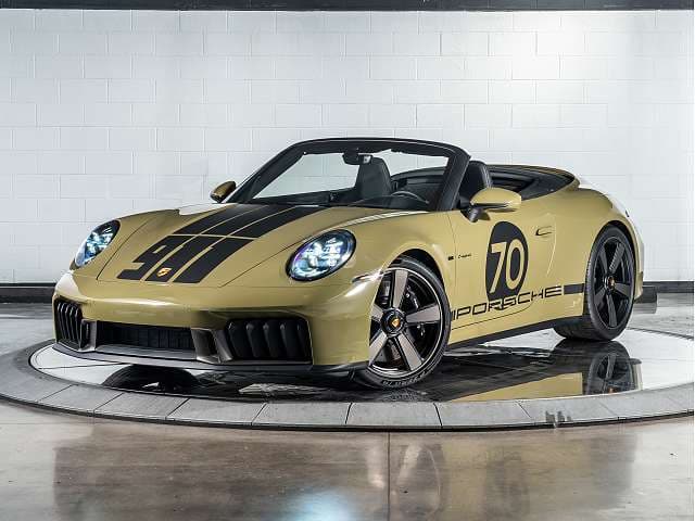 2026 Porsche 911 photo 3