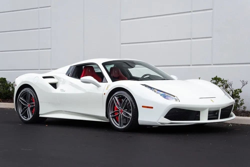 2018 Ferrari 488 photo 2