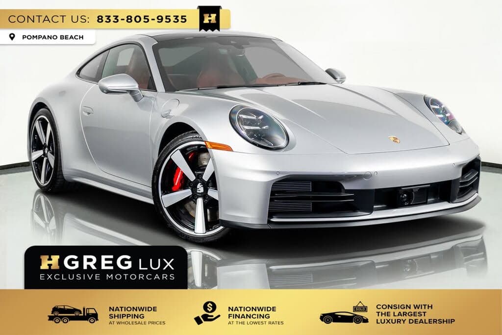 2025 Porsche 911 photo 2