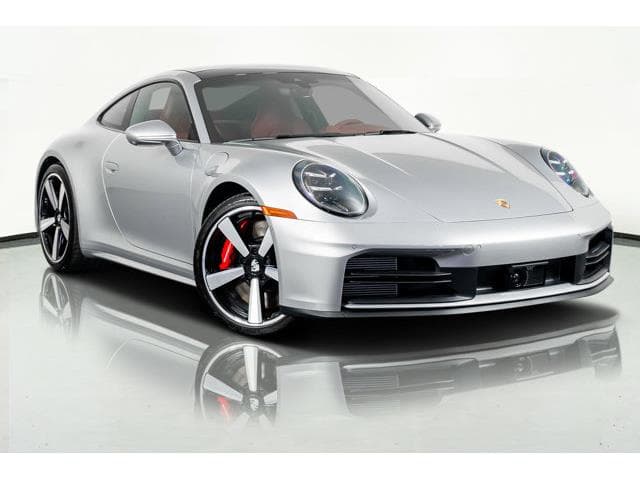 2025 Porsche 911 photo 3
