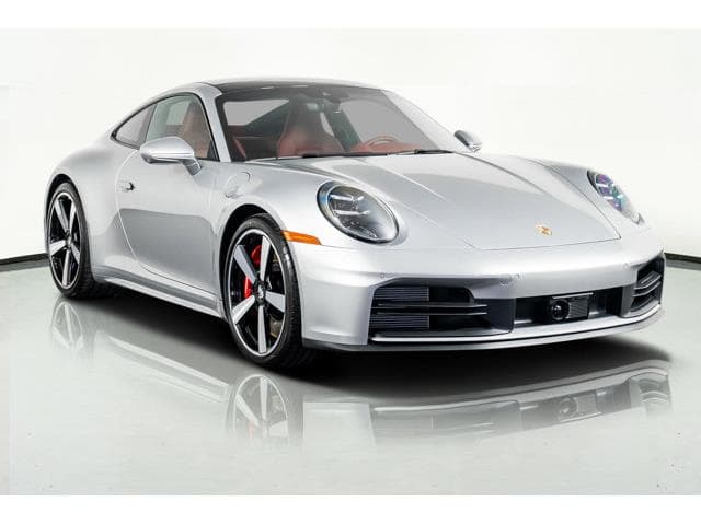2025 Porsche 911 photo 4