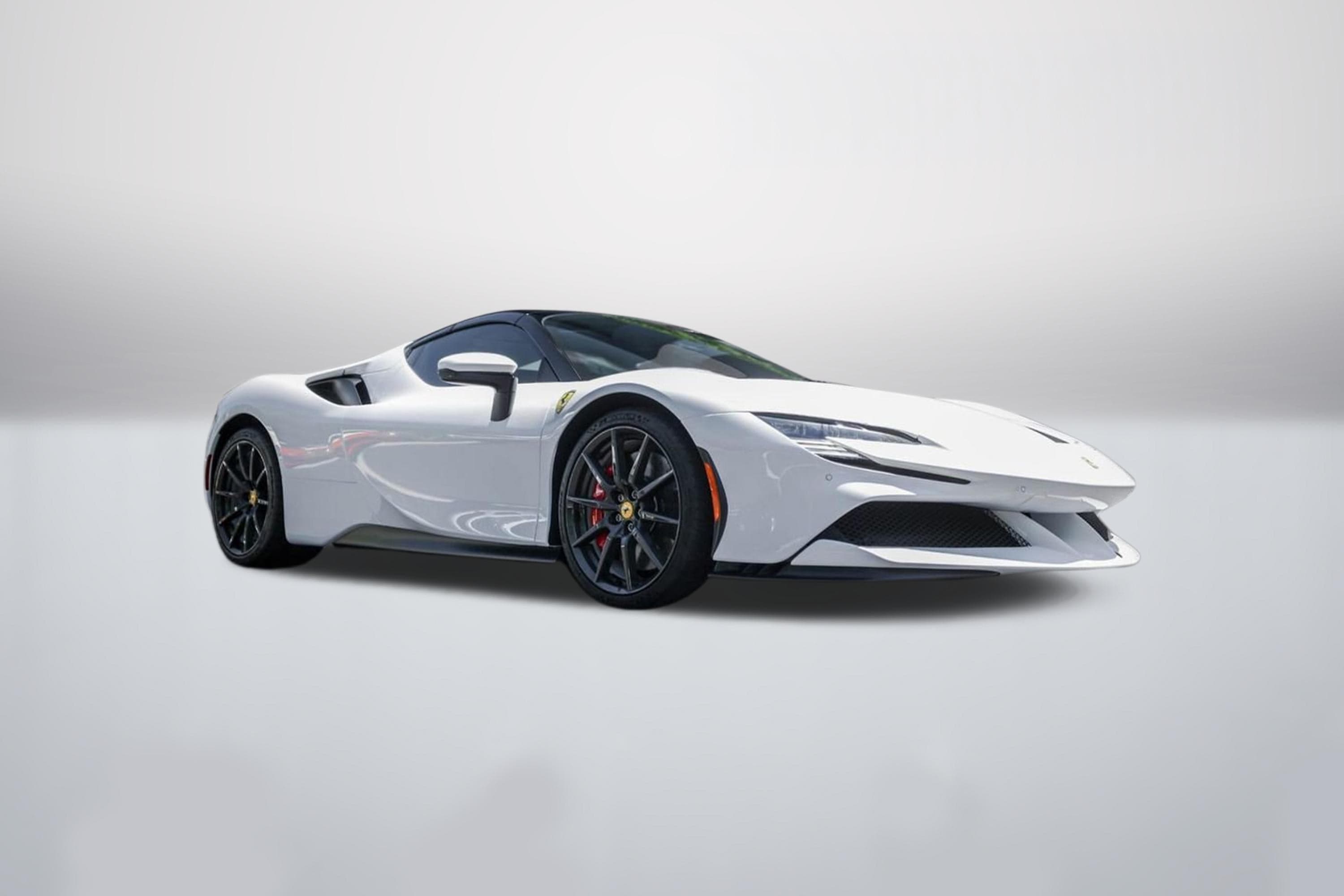 2025 Ferrari SF90 photo 1