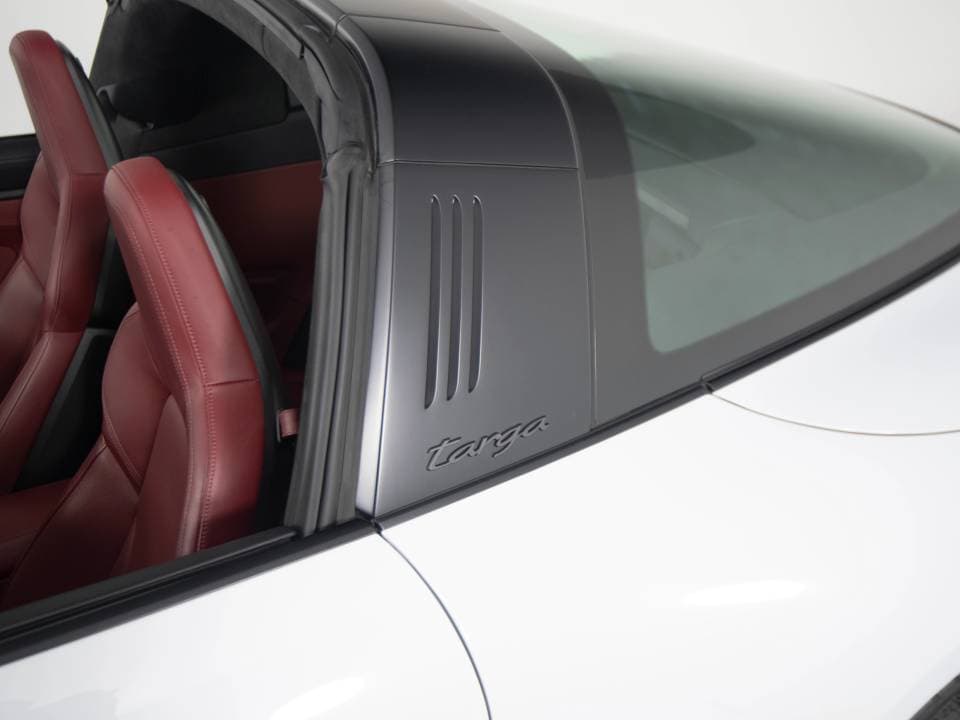 2023 Porsche 911