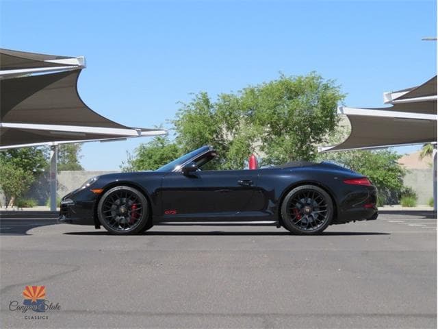 2016 Porsche 911 photo 2