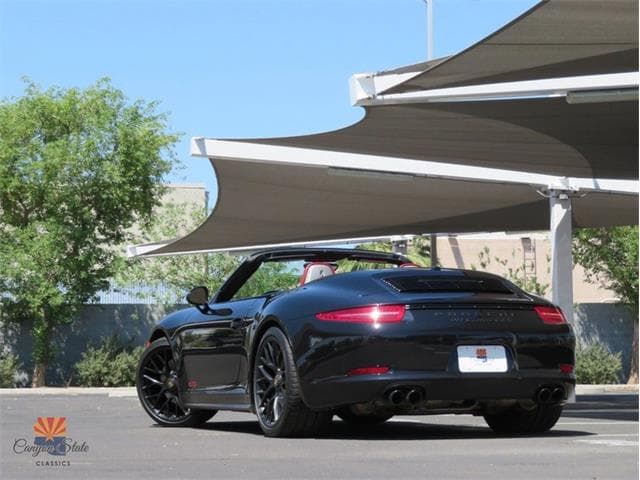 2016 Porsche 911 photo 3