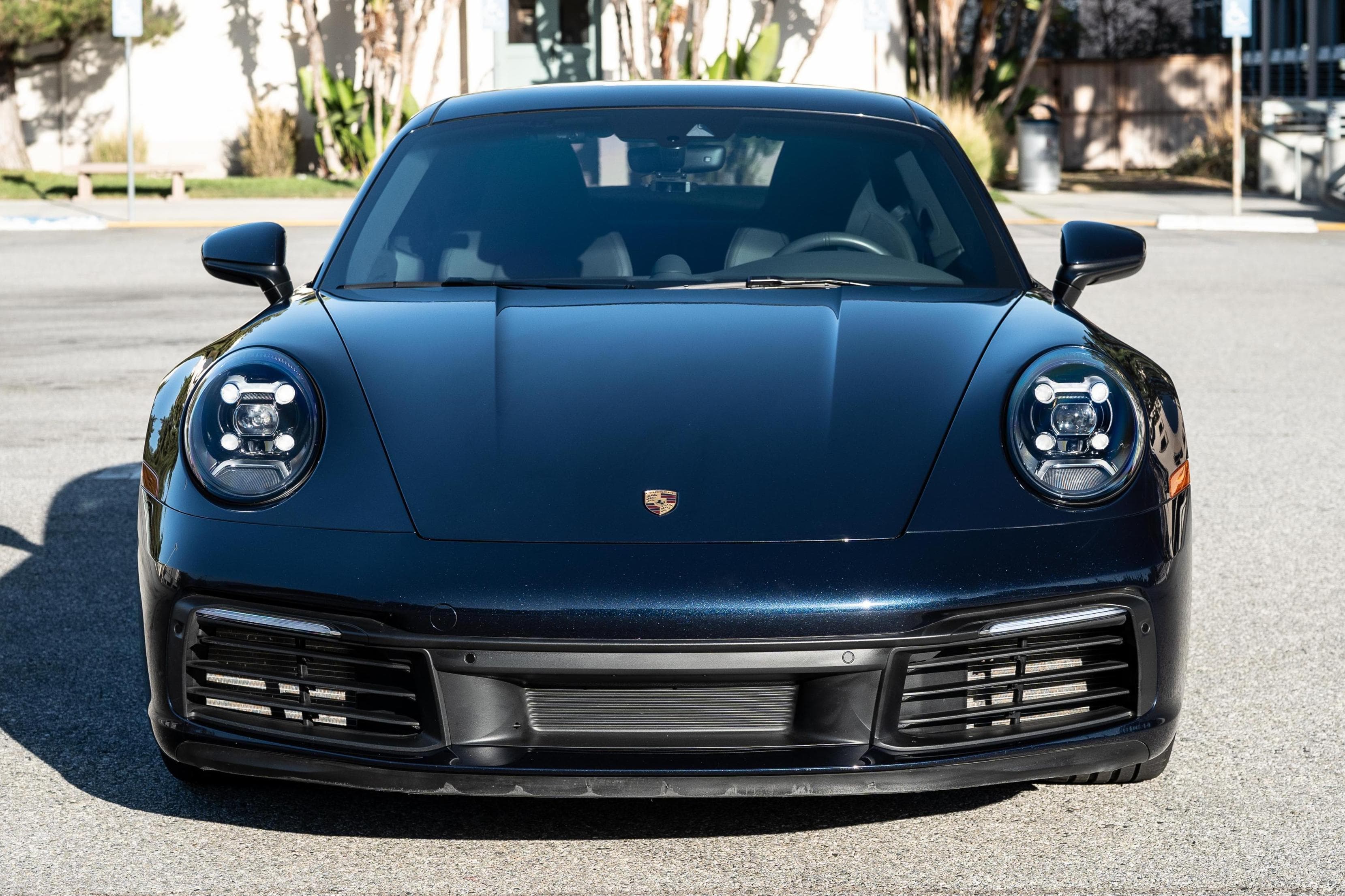 2021 Porsche 911 photo 2