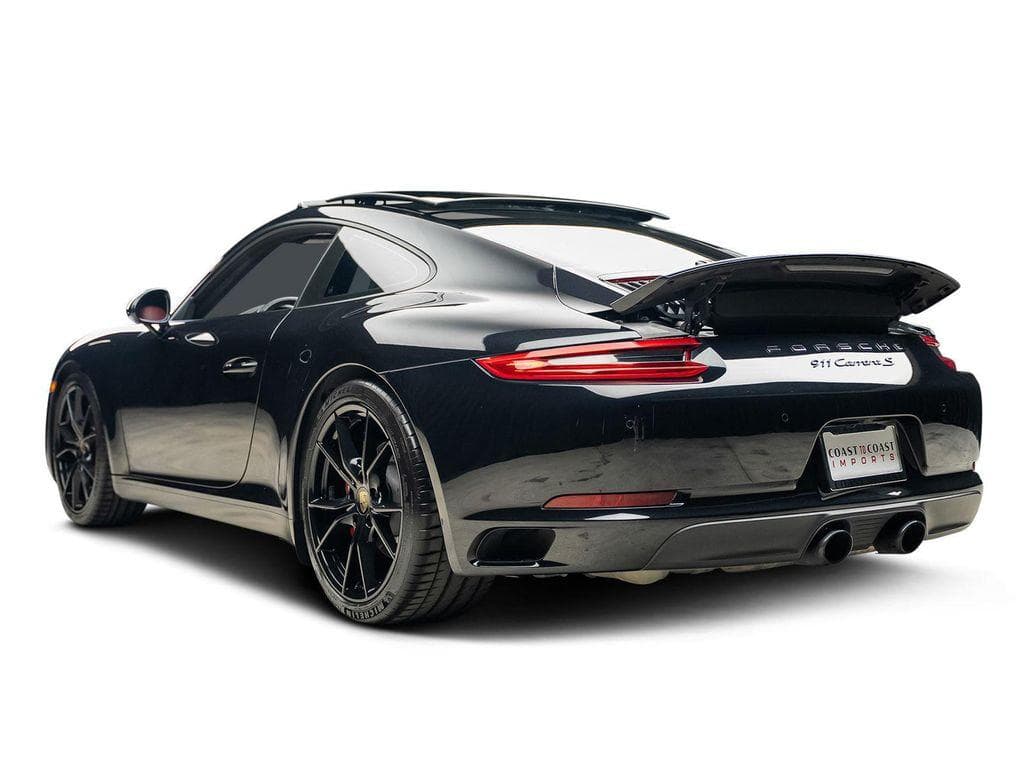 2019 Porsche 911 photo 2