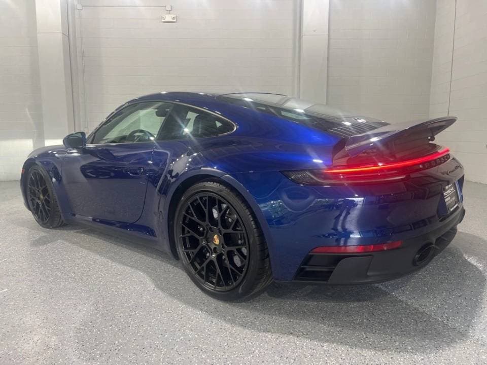 2024 Porsche 911 photo 3