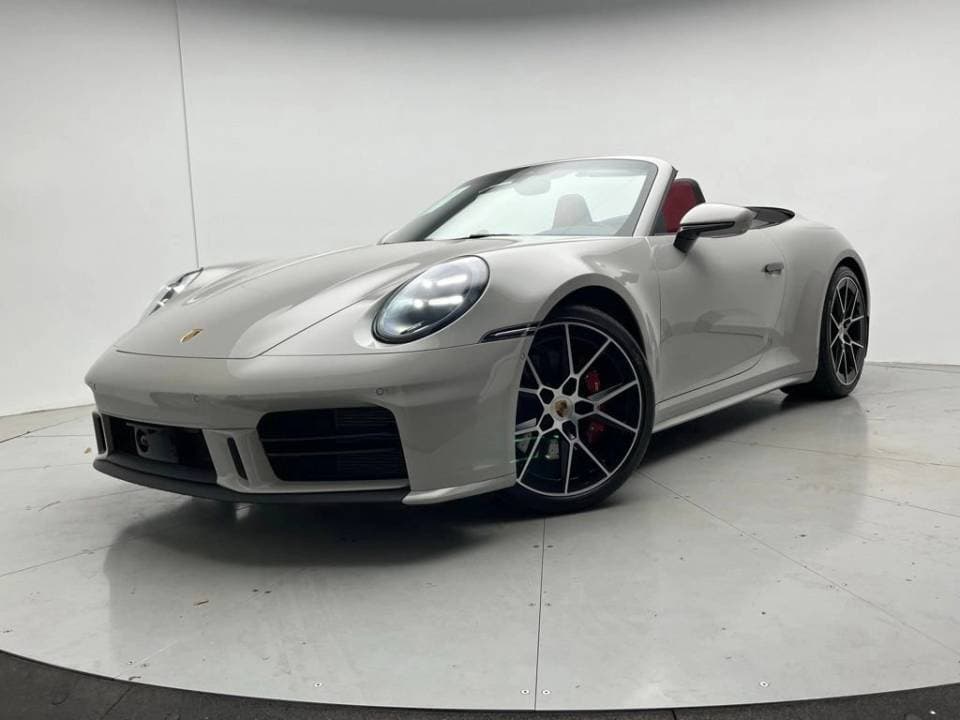2025 Porsche 911 photo 1