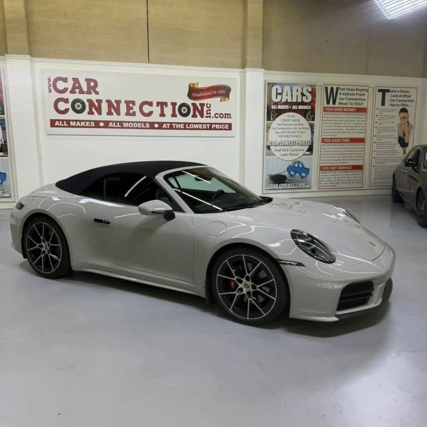 2025 Porsche 911 photo 5