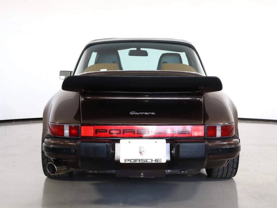 1975 Porsche 911 photo 2