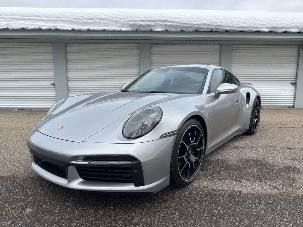2025 Porsche 911 photo 4